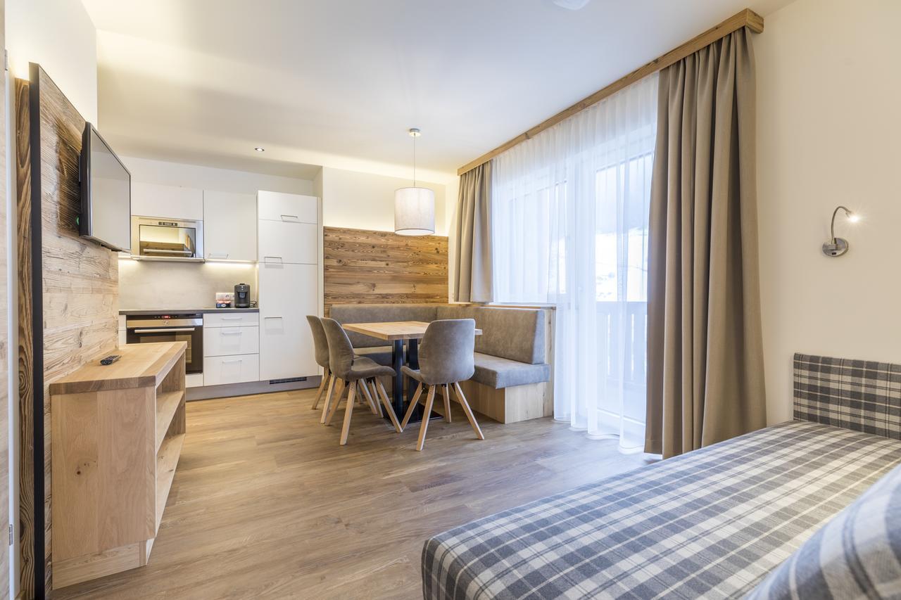 Aparthotel Ofentuerl Alpine Living Flachau