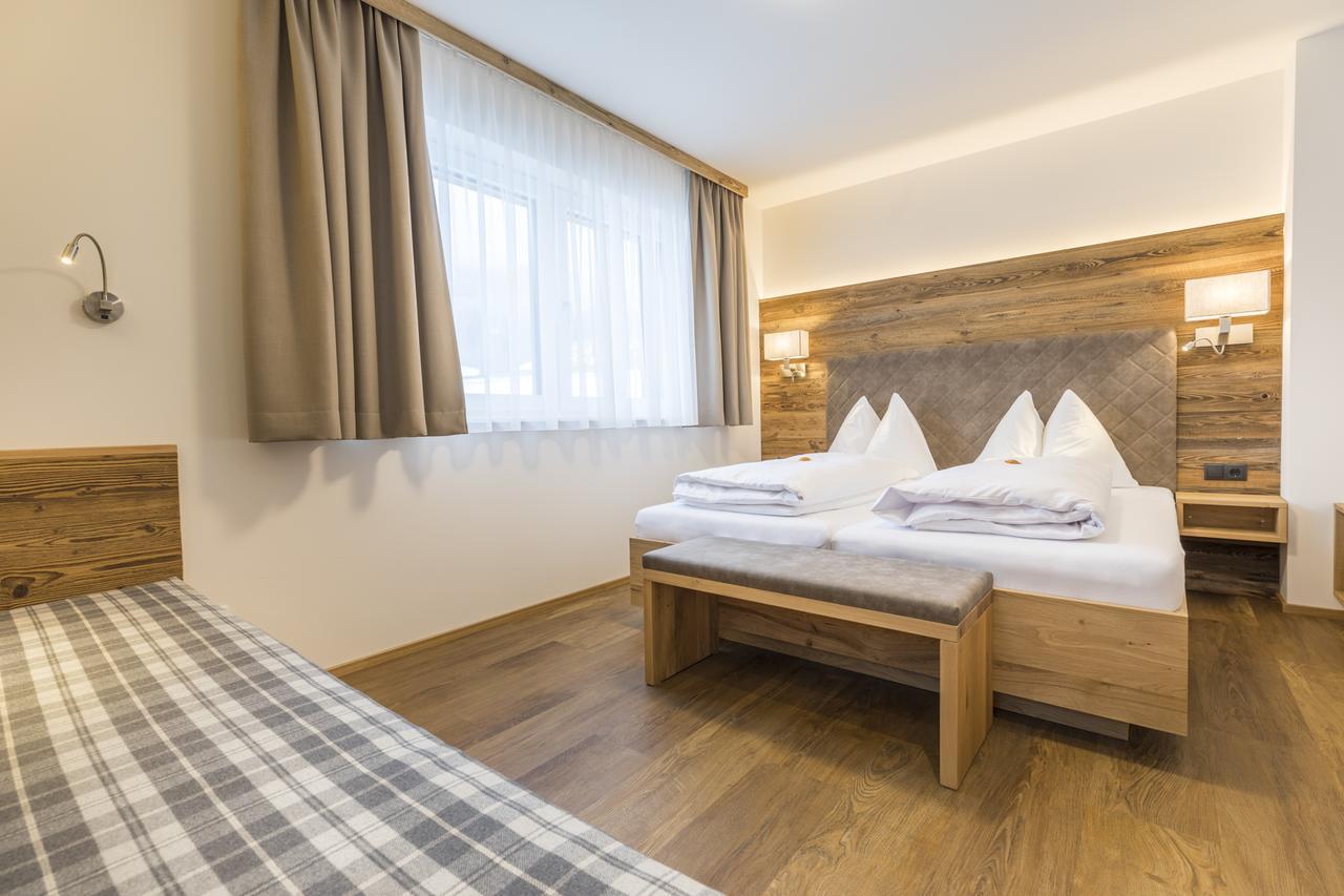 Aparthotel Ofentuerl Alpine Living Flachau