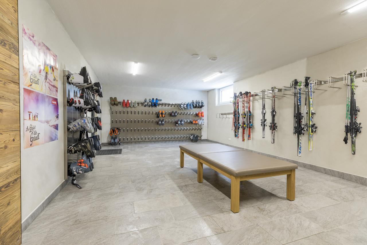 Aparthotel Ofentuerl Alpine Living Flachau